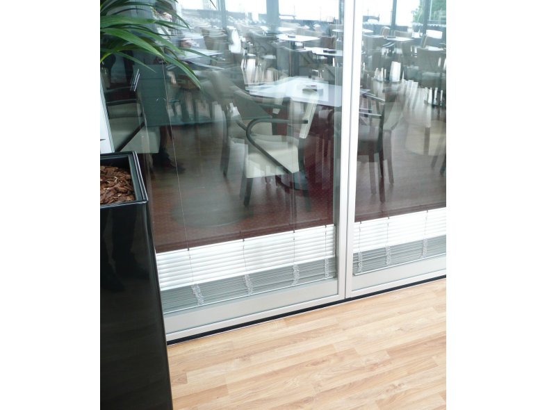 Vertical-rising blind