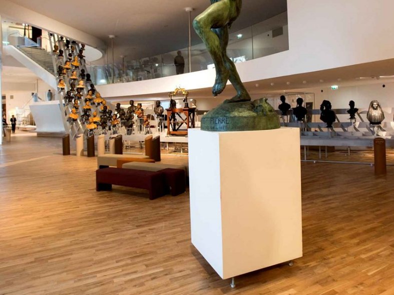 Oak 2 strip Board Hardwood Flooring