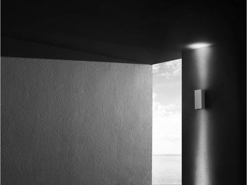 Flos Outdoor Climber