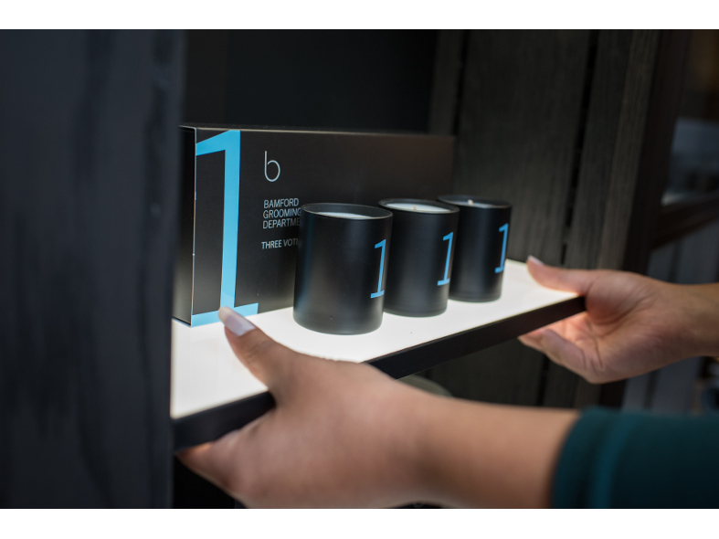 Pixalux® Adjustable Illuminated Shelving