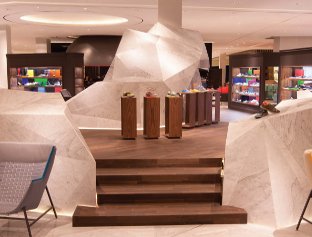 Level Shoe District, Dubai